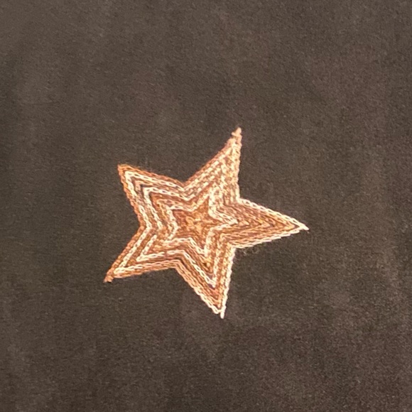 Promesa Soft Suede Stars Skirt Black Size Large
Like New - Picture 8 of 12